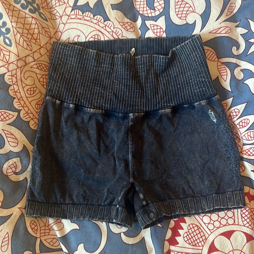 Free People Movement navy shorts